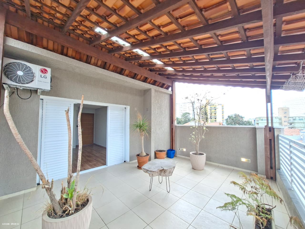 Sobrado, 3 quartos, 214 m² - Foto 1