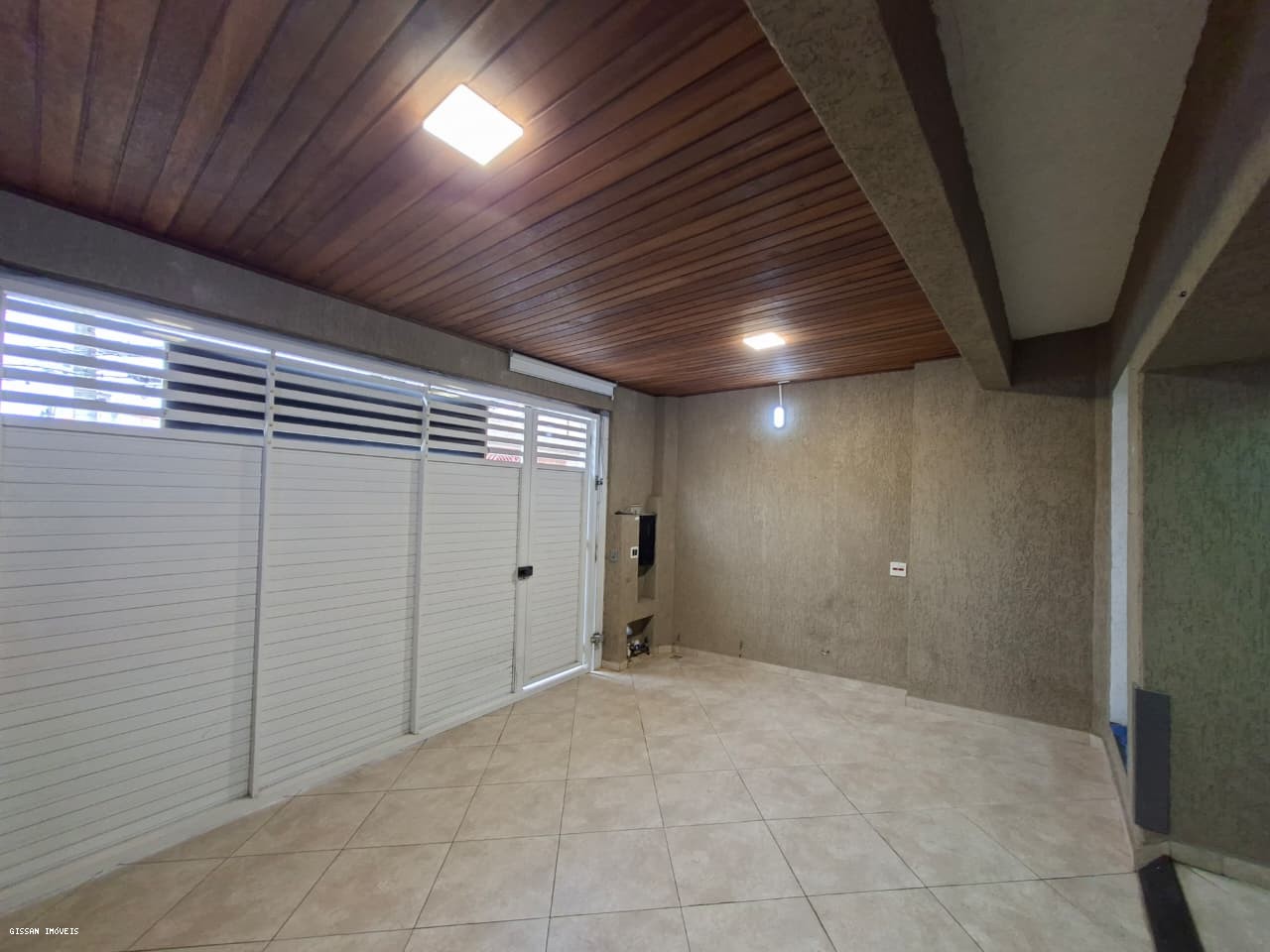 Sobrado, 3 quartos, 214 m² - Foto 2